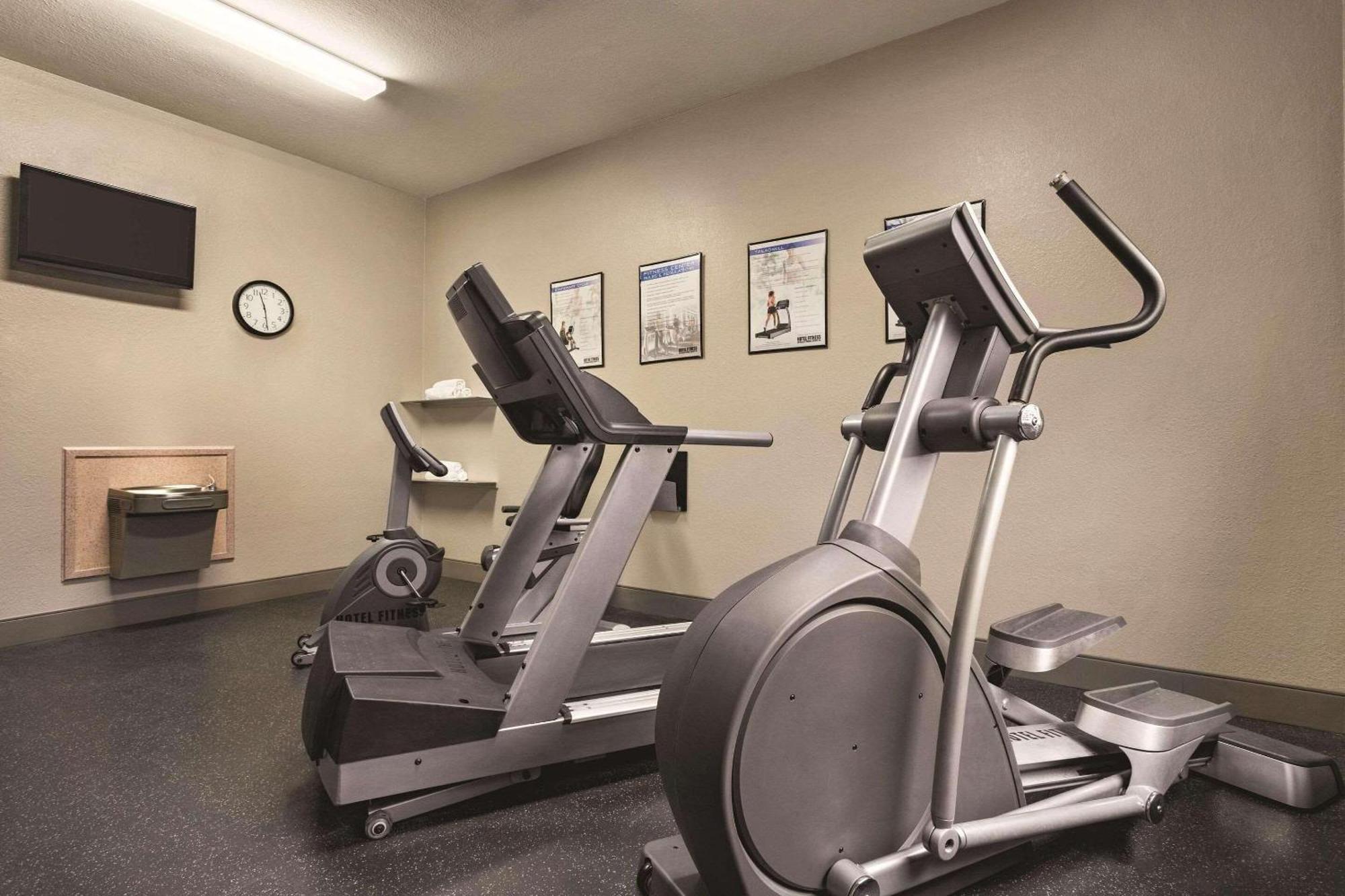 Country Inn & Suites By Radisson, Byram-Jackson South, Ms מראה חיצוני תמונה